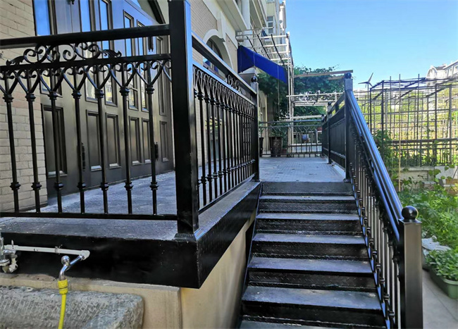 哈尔滨铁艺围栏