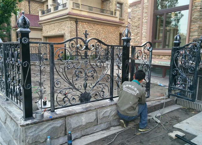 哈尔滨铁艺围栏